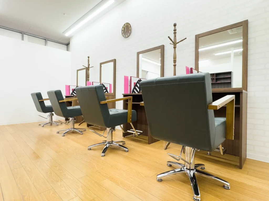 ヘアカラー専門店 カラープラス